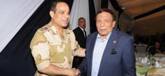 عادل امام يستجيب لطلب السيسي ويتبرع بـ52 مليون جنيه