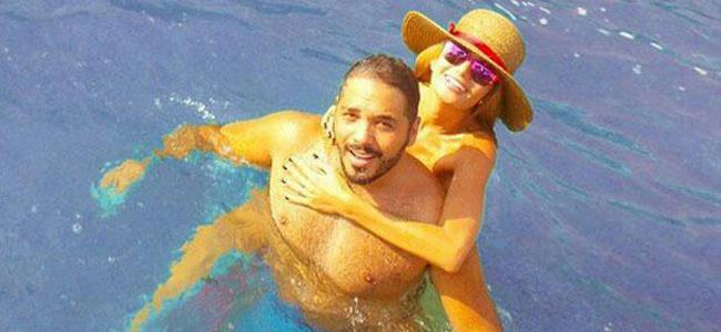 رامي عياش وزوجته في حوض السباحة!