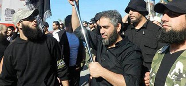 هجومٌ شرس على ستار أكاديمي بسبب فضل شاكر!