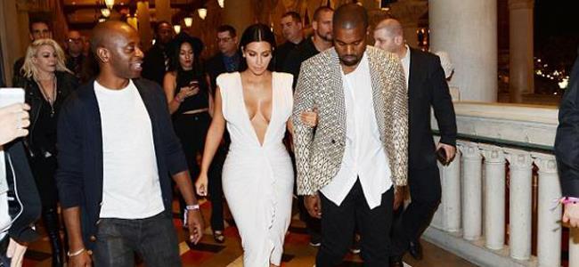 كيم كارداشيان تحتفل بعيد ميلادها الـ34 بفستان جريء..بالصور