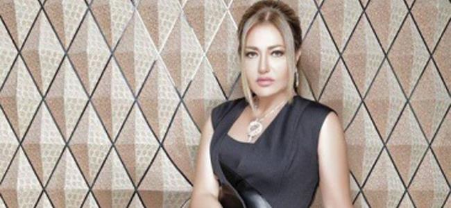 بالصور.. ليلى علوي تصدم رواد الانترنت!