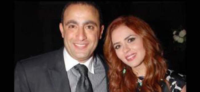 هل إنفصل أحمد السقا عن زوجته؟