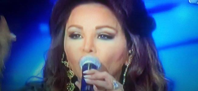 بالصورة: خطأ فاضج بمكياج أحلام في آراب أيدول