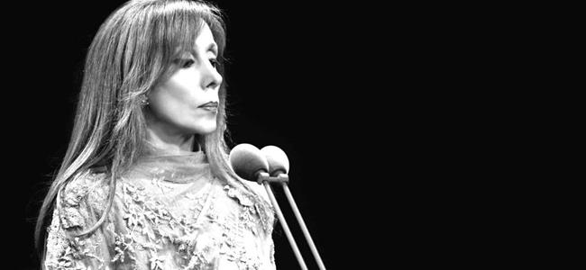 بالفيديو.. ضحكة نادرة للسيدة فيروز