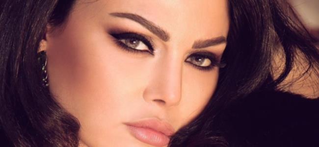 بالصورة... مجنون هيفاء وهبي يخيط اسمها على يده !!