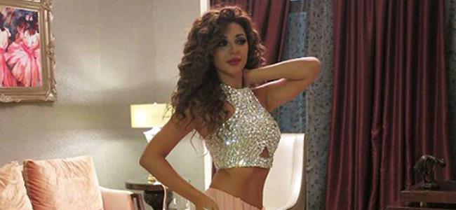 هكذا بدت ميريام فارس في حفل زفاف في روسيا 