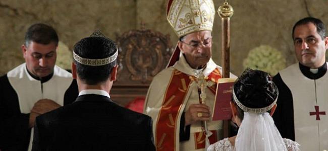 نديم الجميل يراقص مايا خوري