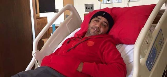 بالصور.. علي الديك في المستشفى! 