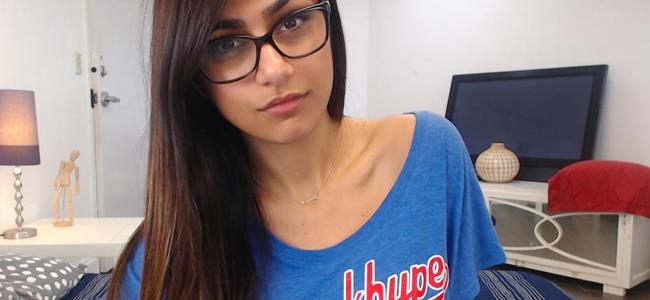 ميا خليفة ليس اسمها الحقيقي.. وهي تشعر بالذنب تجاه عائلتها