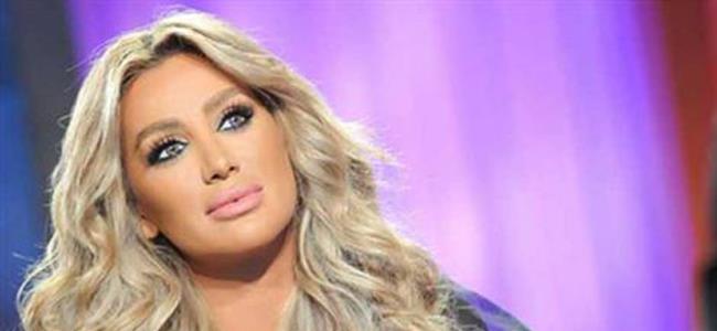 بالصورة.. مايا دياب تخطئ في القرآن وأحلام تسخر منها