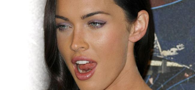 بالصور ميغان فوكس تستعرض جسدها على الشاطئ