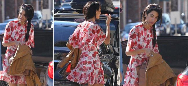 أمل علم الدين باطلالة مشرقة في سانتا مونيكا