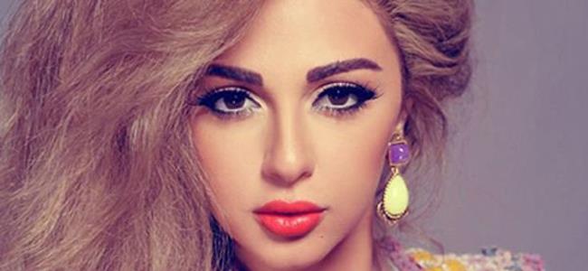  بالصور- ثياب ميريام فارس تُثير الجدل فتضطر إلى مسح الصورة!