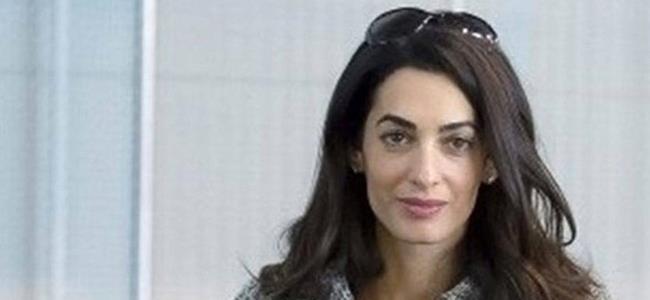 آمال كلوني تكشف سرّ أناقتها