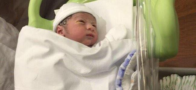 طارق كرم يرزق بمولود