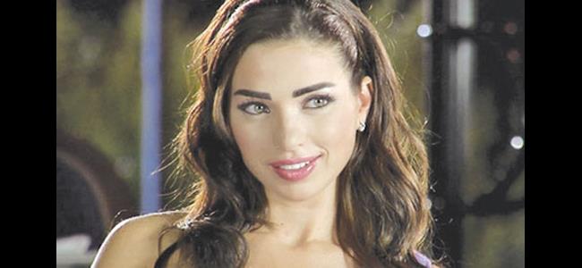 بالصورة: داليدا خليل مثيرة بثياب الرياضة!