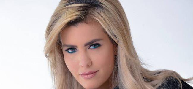 بعد طلاقها.. جويل حاتم بالبيكني