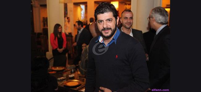 معجبة تسجن طوني عيسى في غرفة بهدف الزواج 