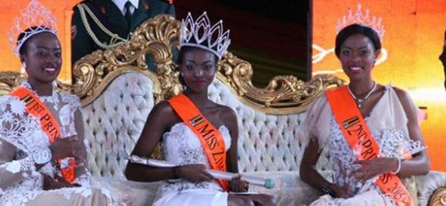 صور فاضحة تجرد ملكة جمال زيمبابوي من لقبها!