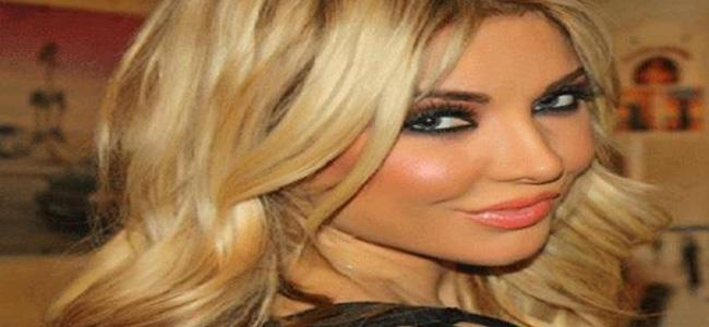 ميريام كلينك ترفض ارتداء ملابس مستورة في رمضان