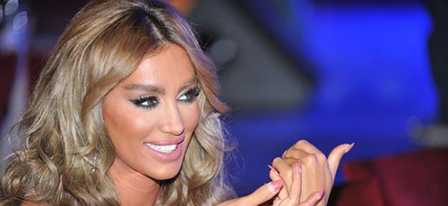  هل تعاني مايا دياب من حالة نفسية سيئة؟! 