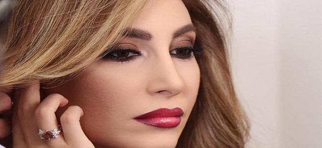 يارا مازحت طارق... فسرقها!