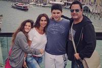 بالصور.. عاصي الحلاني في إجازة مع عائلته