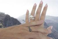 هل دخلت ميريام فارس القفص الذهبي؟