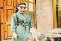 صورة وشم ساق هيفاء وهبي في باريس