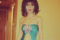 بالصور – فستان دوللي شاهين “الفاضح” يُعرِّضها للانتقاد!