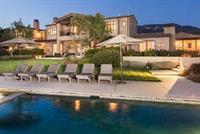 ليدي غاغا تشتري قصراً في ماليبو بـ24 مليون دولار