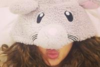 صورة غريبة لميريام فارس من غرفة نومها!