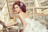 بالصور.. مي عزالدين عروس من جديد!