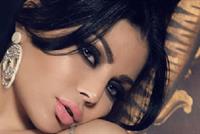 هل تعلمون من هي هذه الفنانة؟