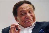 بالفيديو: عادل إمام يحرج رئيس وزراء مصر