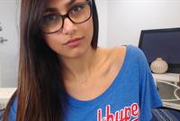 ميا خليفة ليس اسمها الحقيقي.. وهي تشعر بالذنب تجاه عائلتها