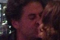 صورة حميمة بين راغب علامة وزوجته تثير جدلاً 