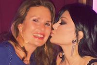 بالصورة: هيفاء وهبي تطبع قبلة على خذ يسرا