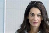 آمال كلوني تكشف سرّ أناقتها