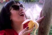 كلارا هوا .. 