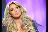 مايا دياب متهمة بسرقة