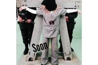 نيكول سابا تصلب نفسها!