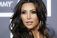 كيم كارداشيان: أقمت ٥٠٠ علاقة حميمة يومياً- بالفيديو