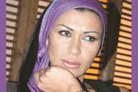 من يهدد النجمة نادين الراسي؟ وما علاقة فضل شاكر؟!