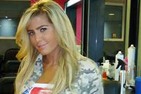 جويل حاتم تنتقد: 