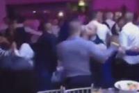 بالفيديو: عراك وبلبلة في حفل فارس كرم بأستراليا.. ماذا حصل؟ 