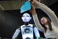  هل وظيفتك بينها؟: 8 وظائف تهددها الروبوتات في المستقبل القريب