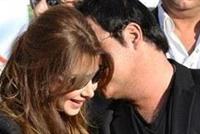 ماذا بين نانسي وآل الحلاني؟