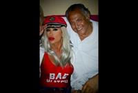 مايا دياب وزر بنطالها مفتوح!