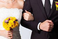 أيها الرجال... إحذروا الزواج من الجميلات!